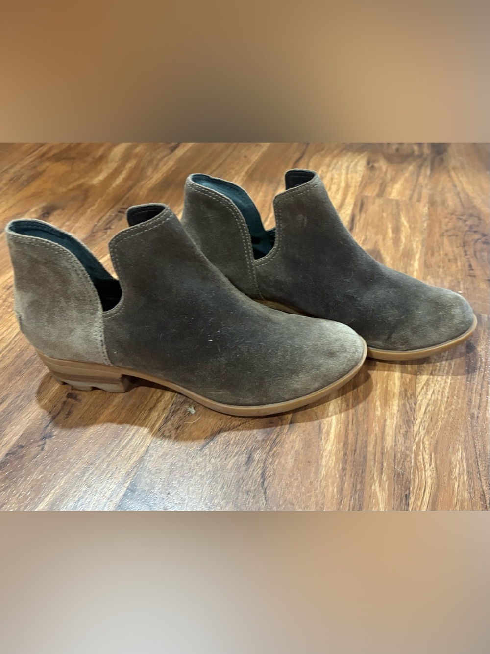 SOREL Lolla II Cutout Suede Ankle Boots Major Women's Size 8.5 NL3783-297